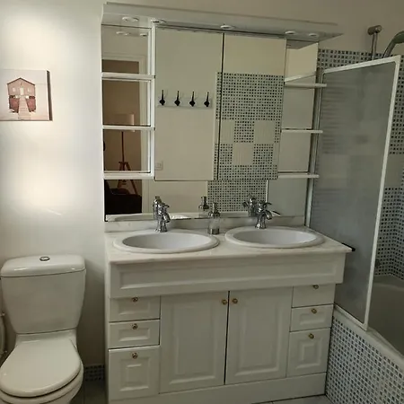 Apartment La Marina-center-parking-stationtoparis *